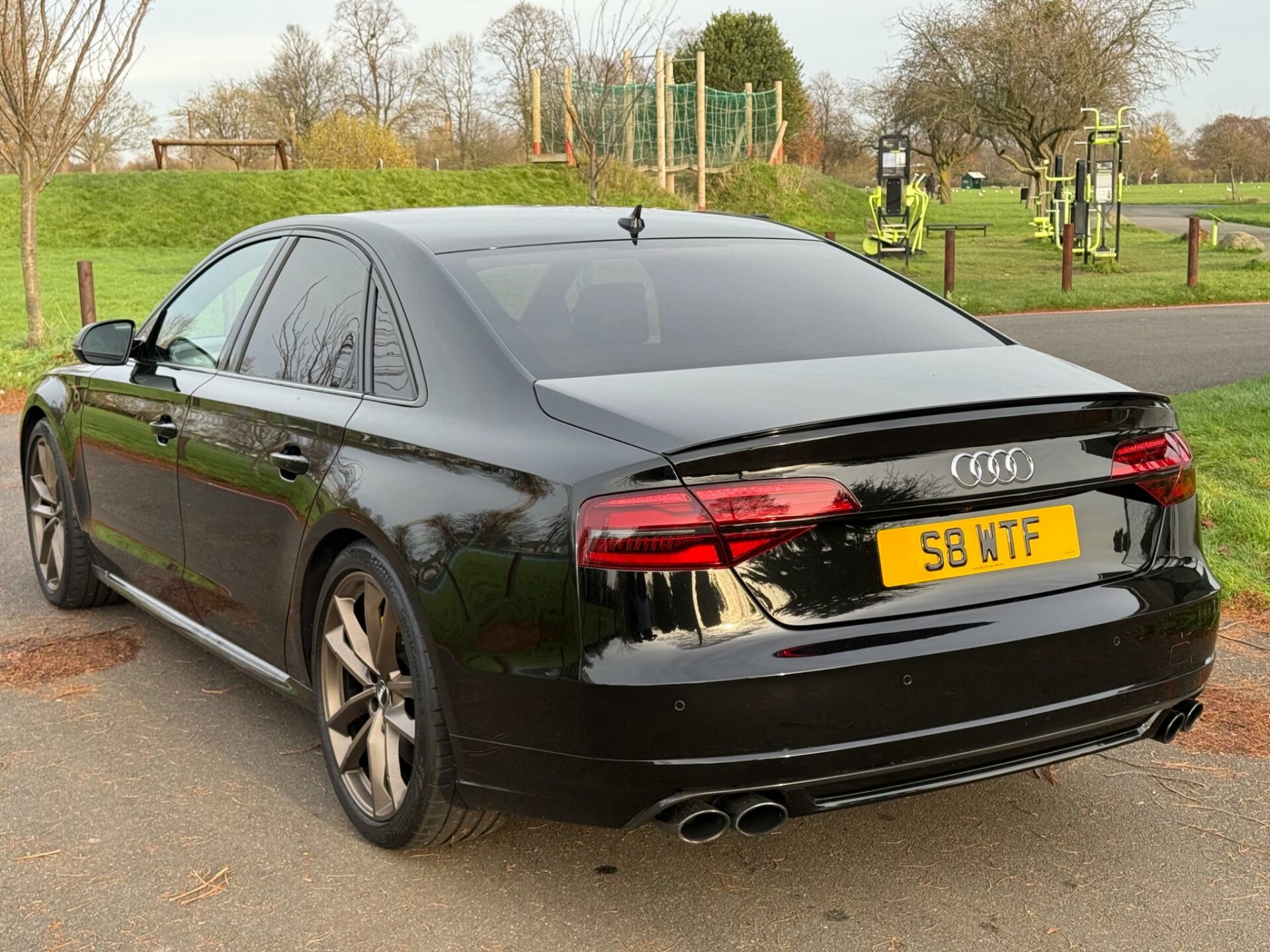 Audi S8