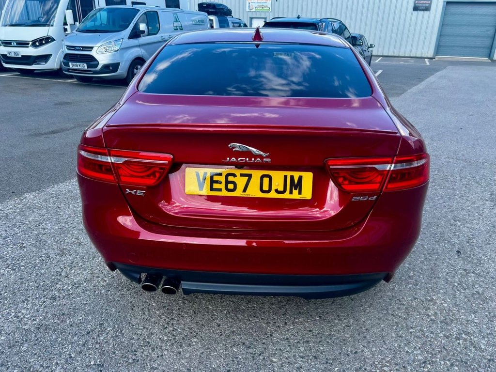 Jaguar XE
