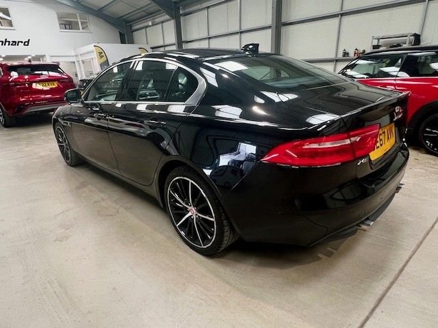 Jaguar XE