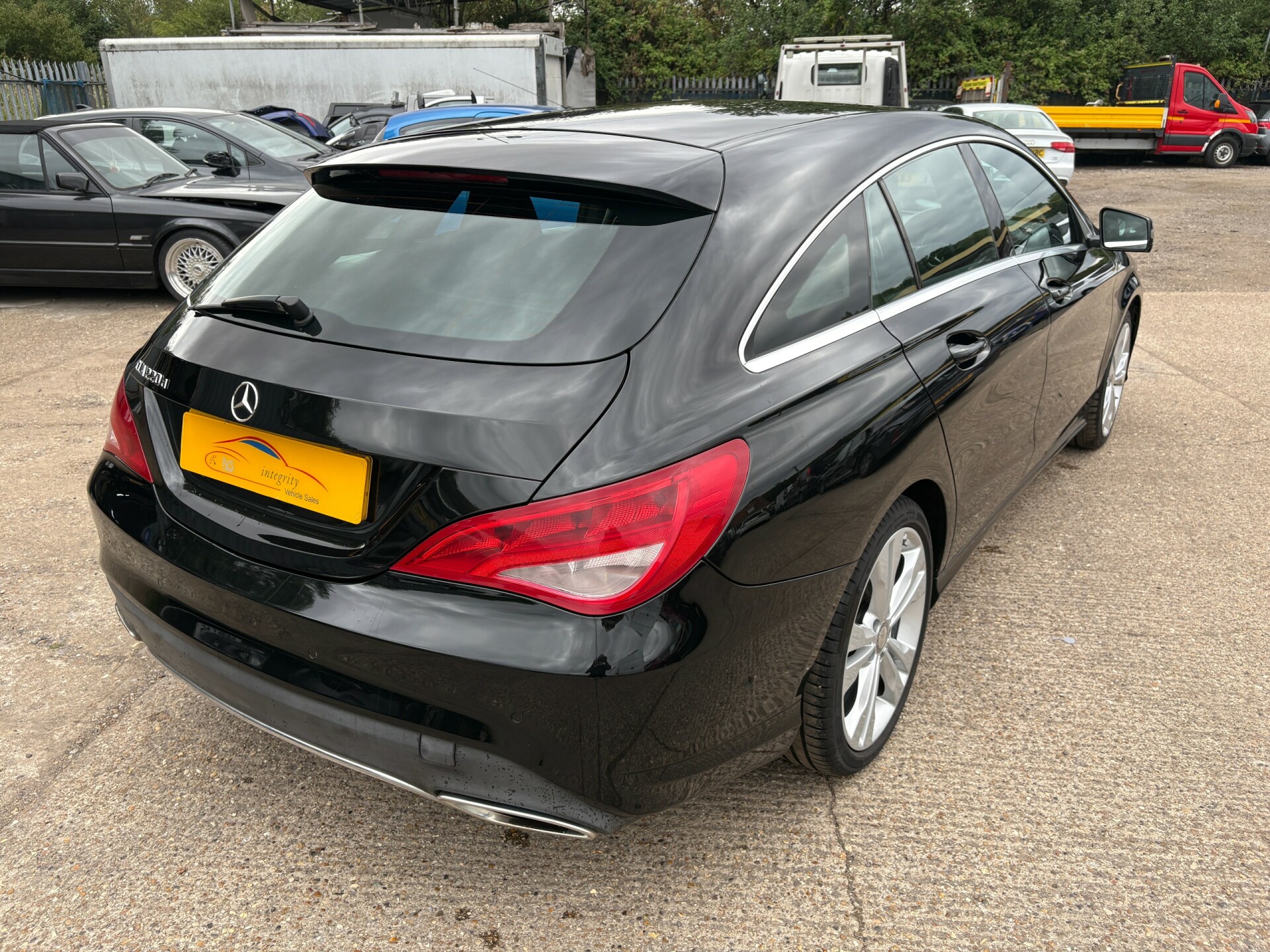 Mercedes Benz CLA