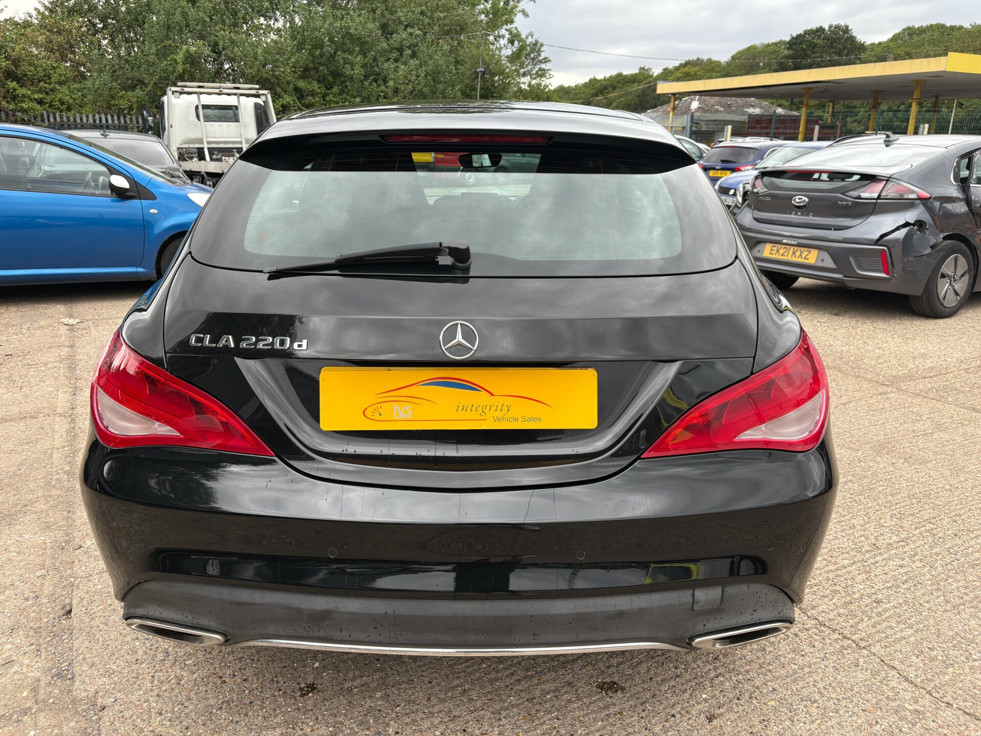 Mercedes Benz CLA