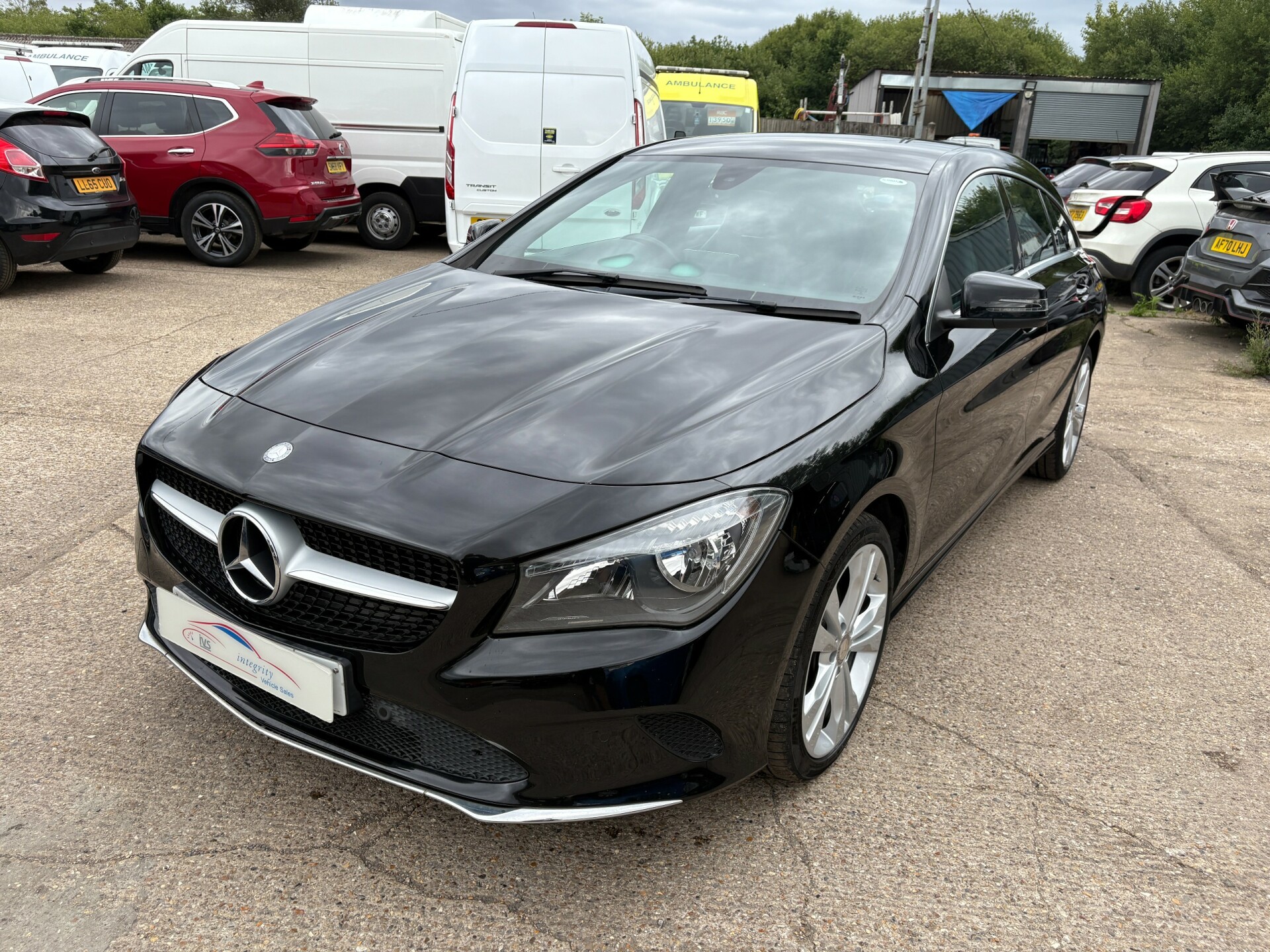 Mercedes Benz CLA