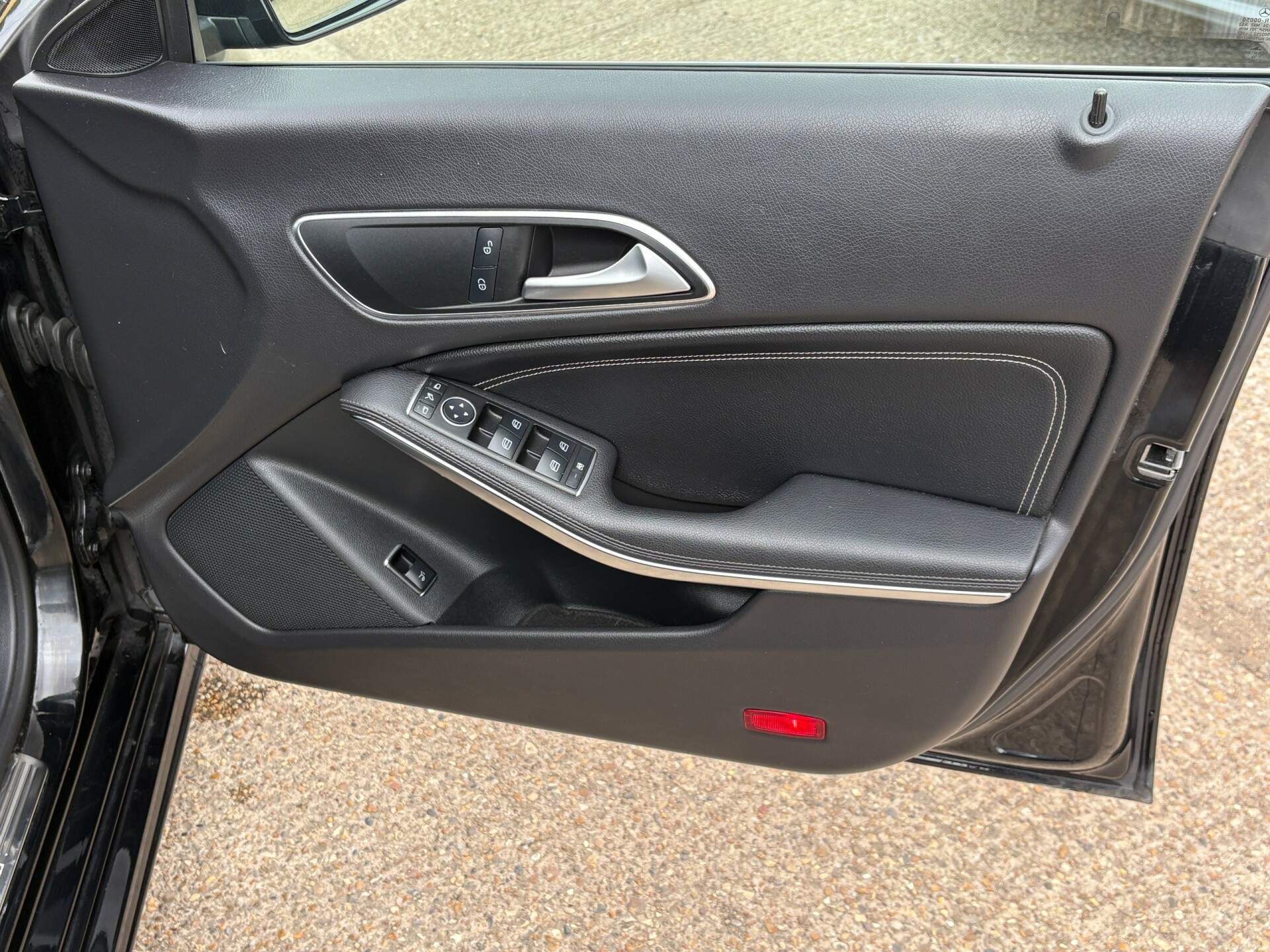 Mercedes Benz CLA