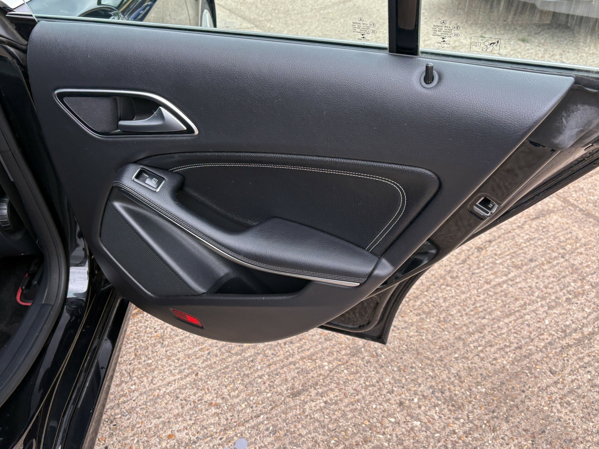 Mercedes Benz CLA