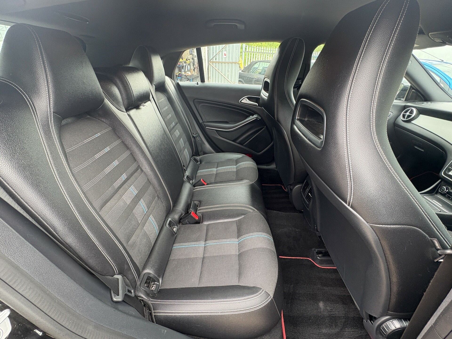 Mercedes Benz CLA