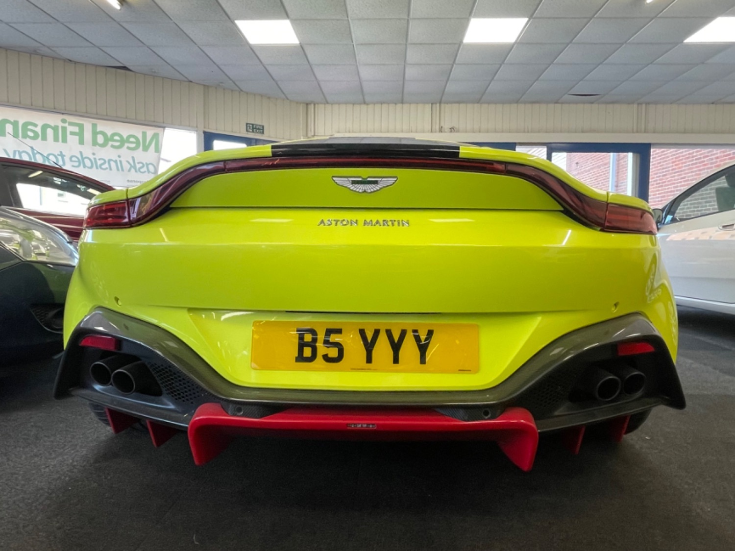 Aston Martin Vantage