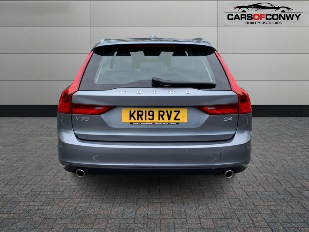 Volvo V90