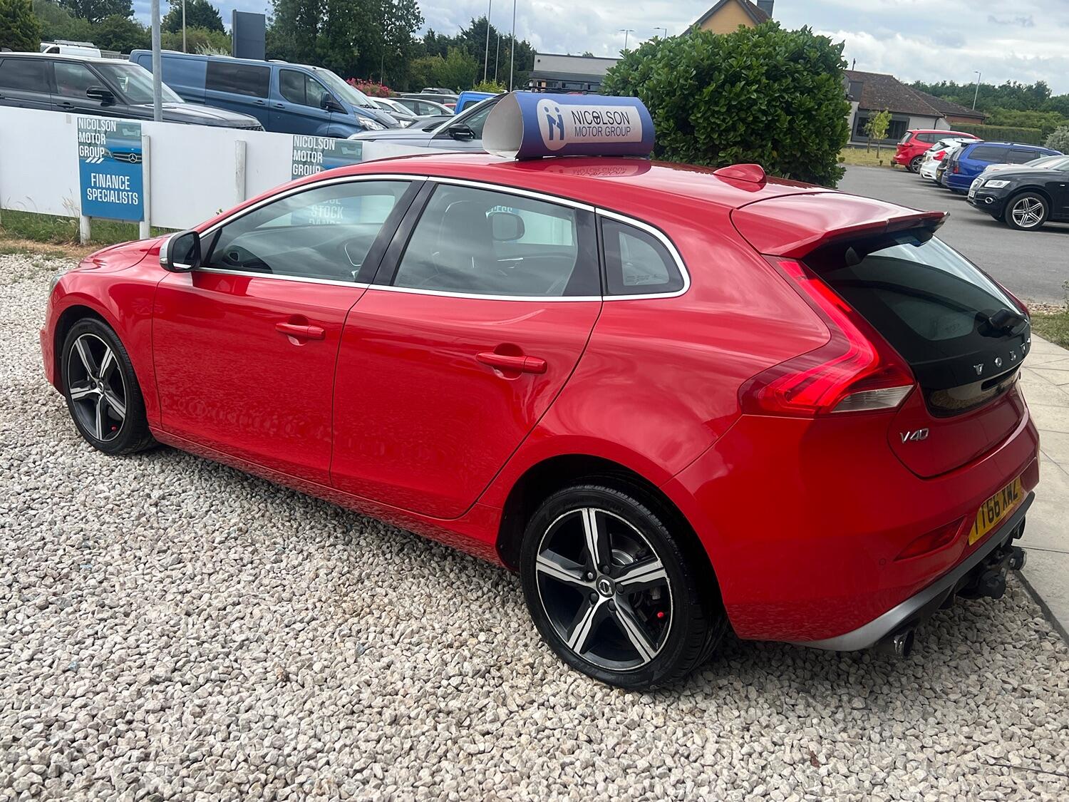 Volvo V40
