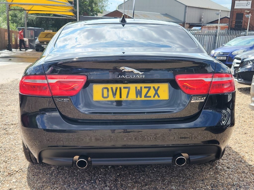 Jaguar XE
