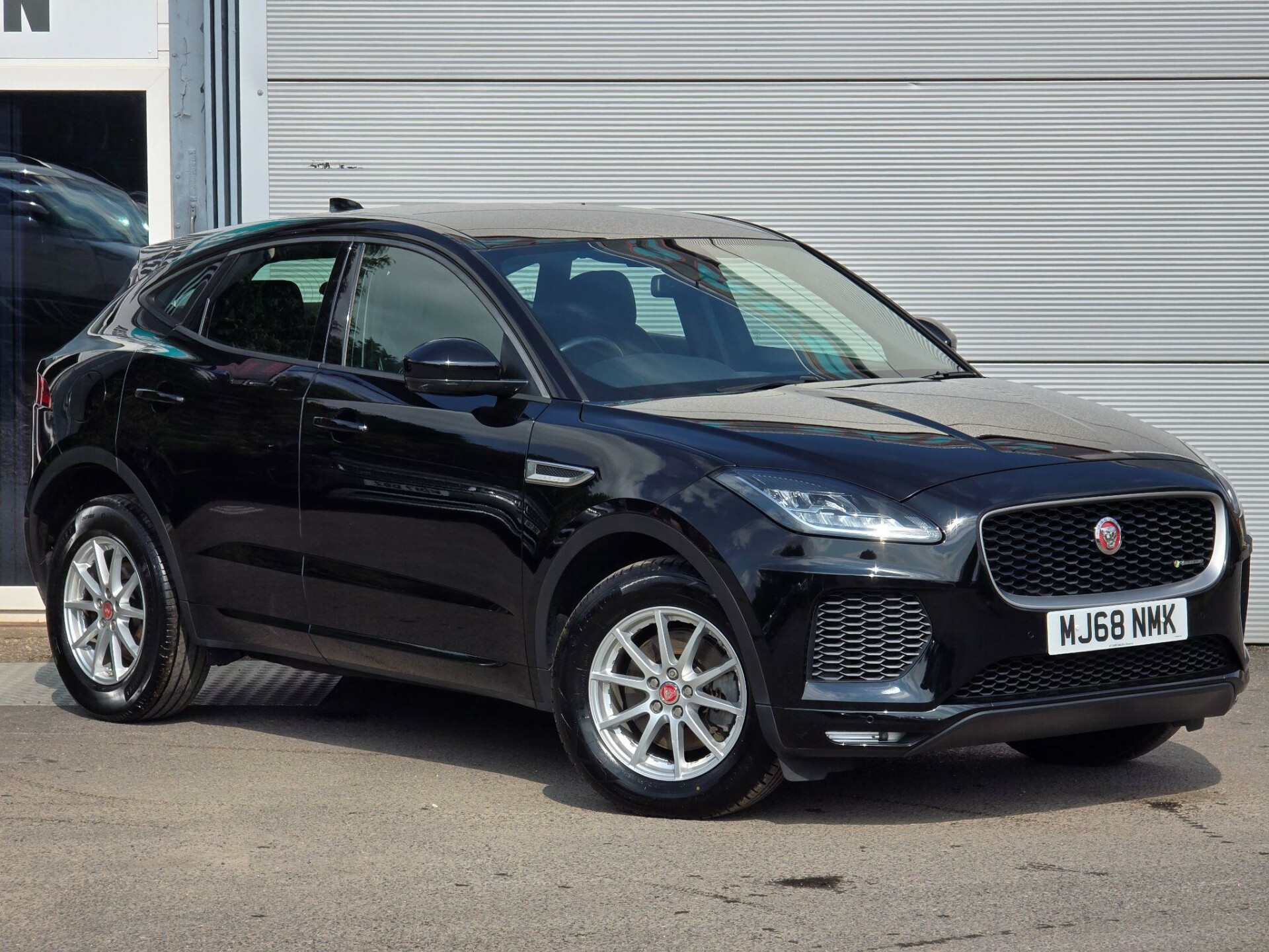 Jaguar E Pace