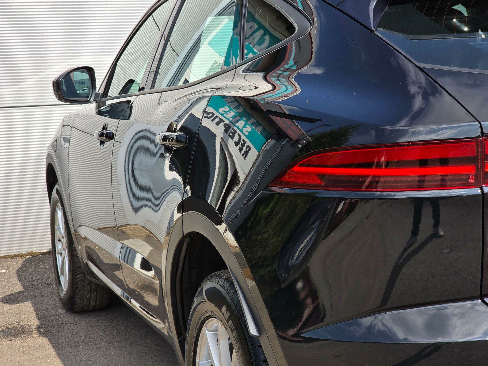 Jaguar E Pace