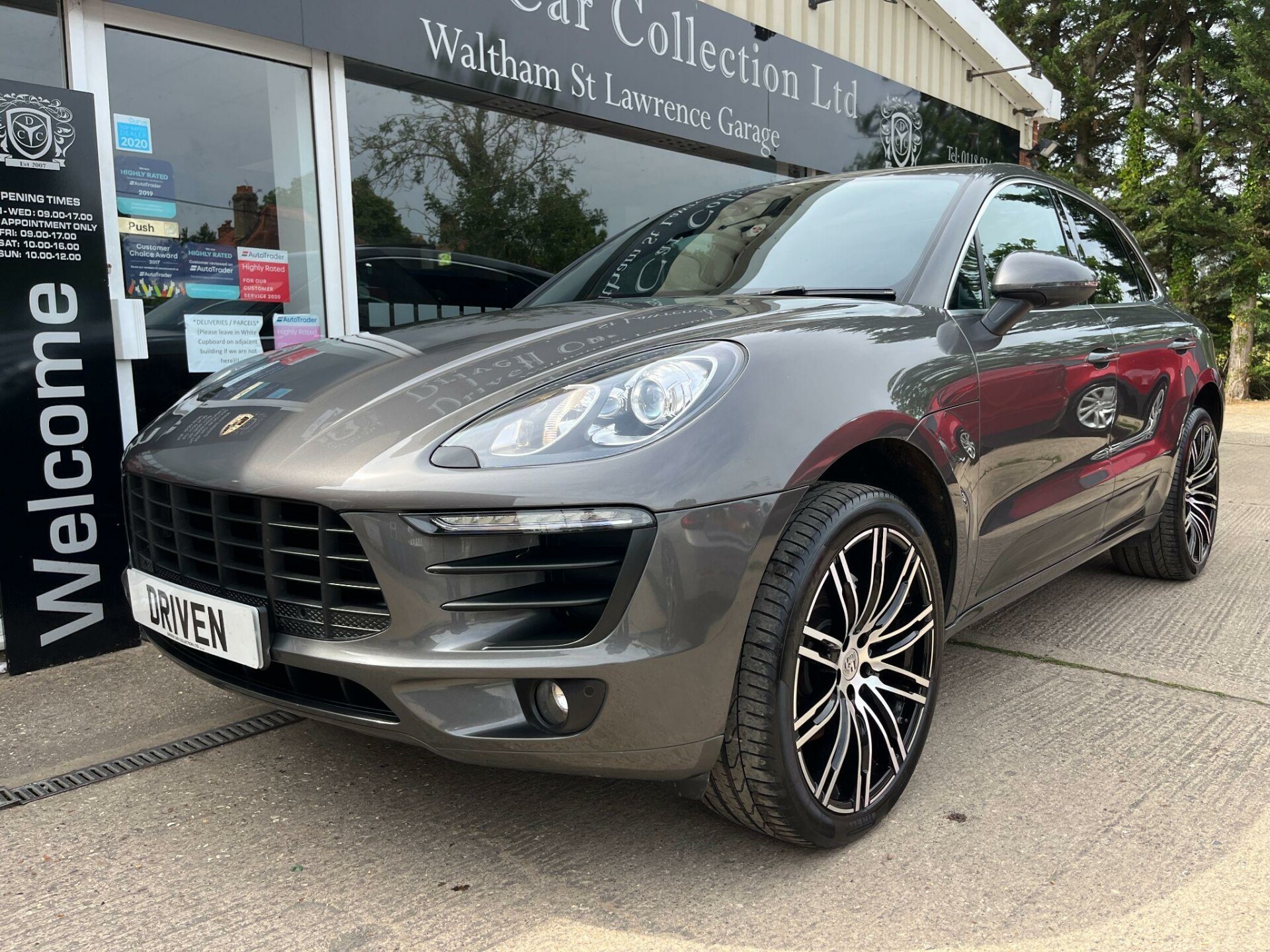 Porsche Macan