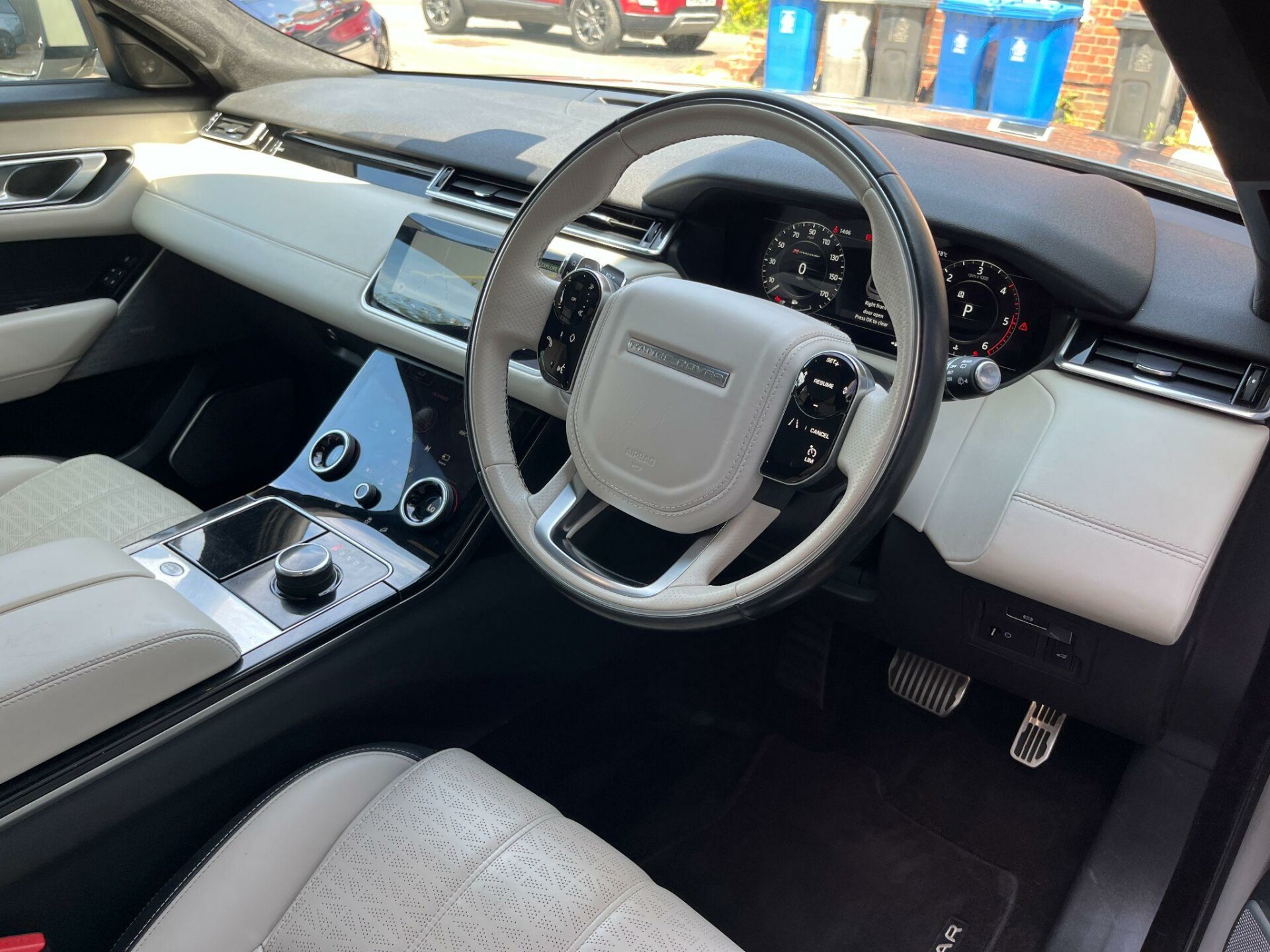 Land Rover Range Rover Velar