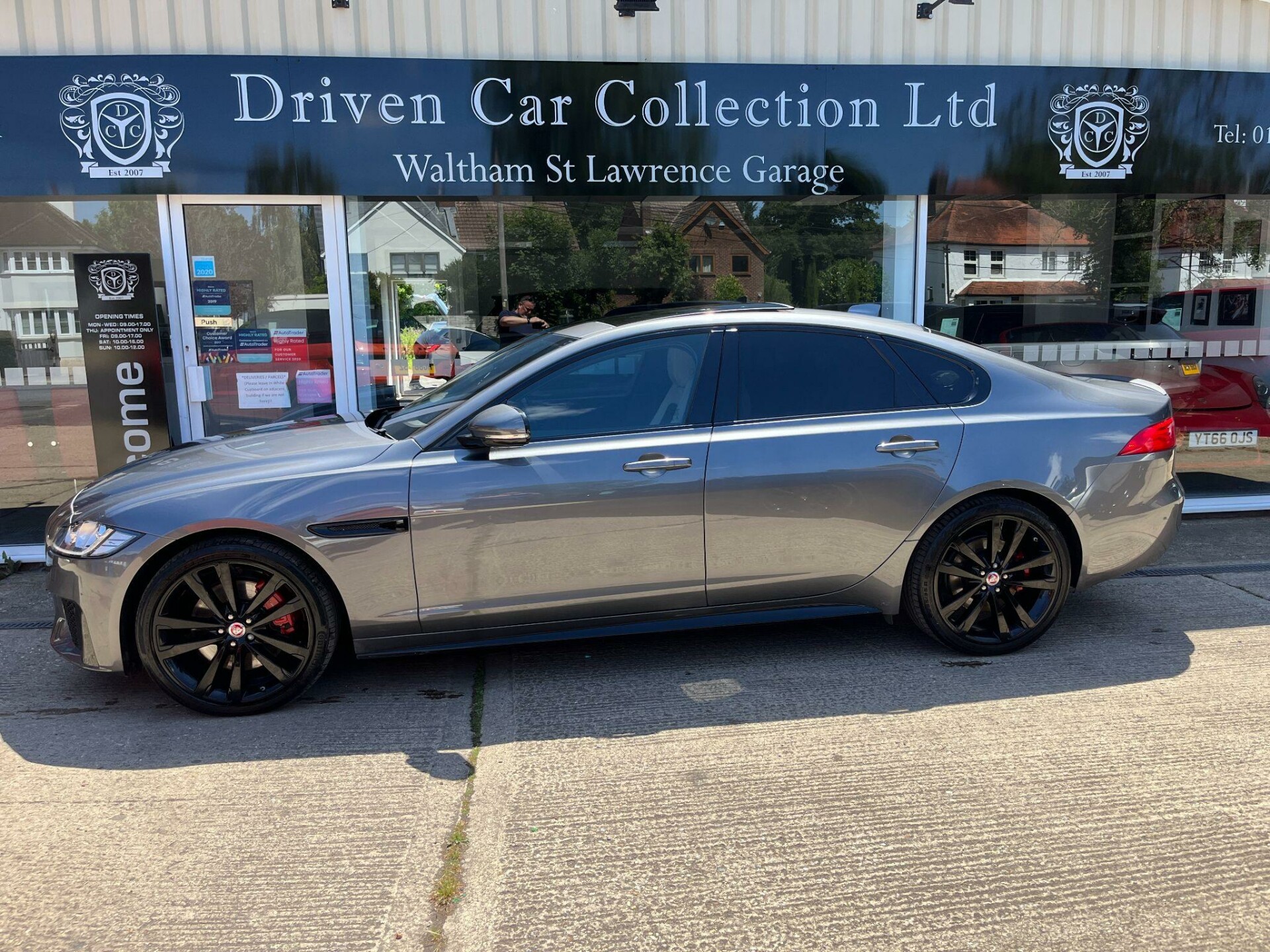 Jaguar XF