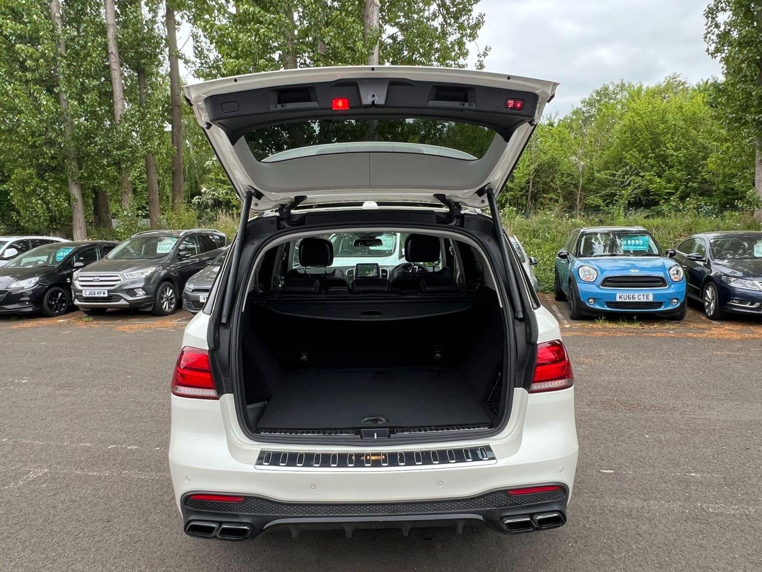 Mercedes Benz GLE-CLASS