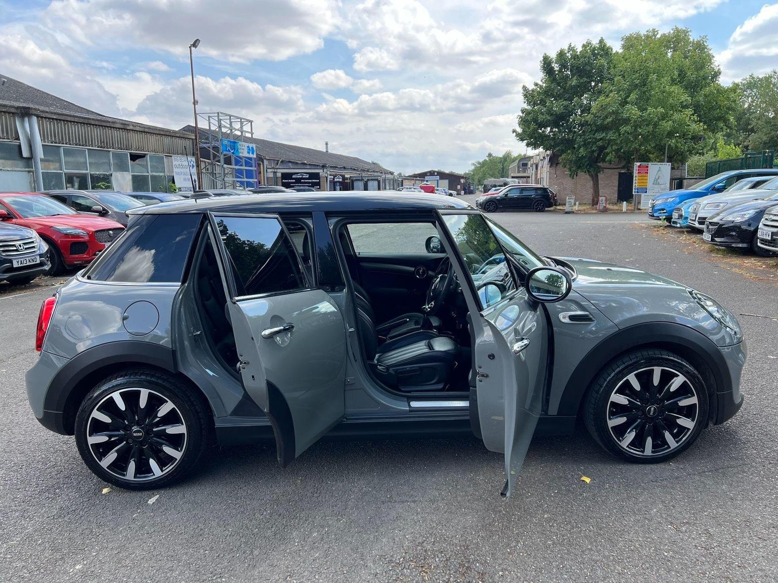 MINI Hatch