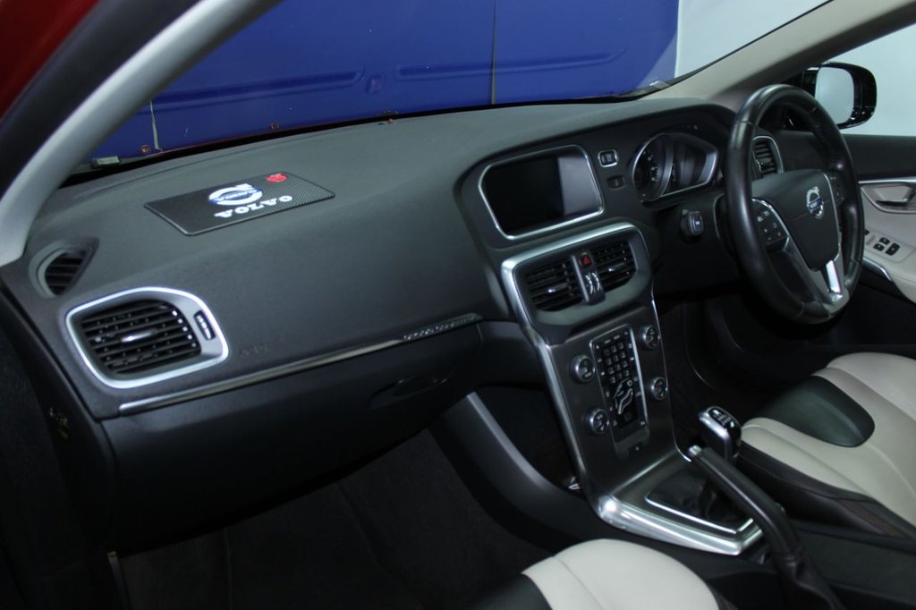 Volvo V40