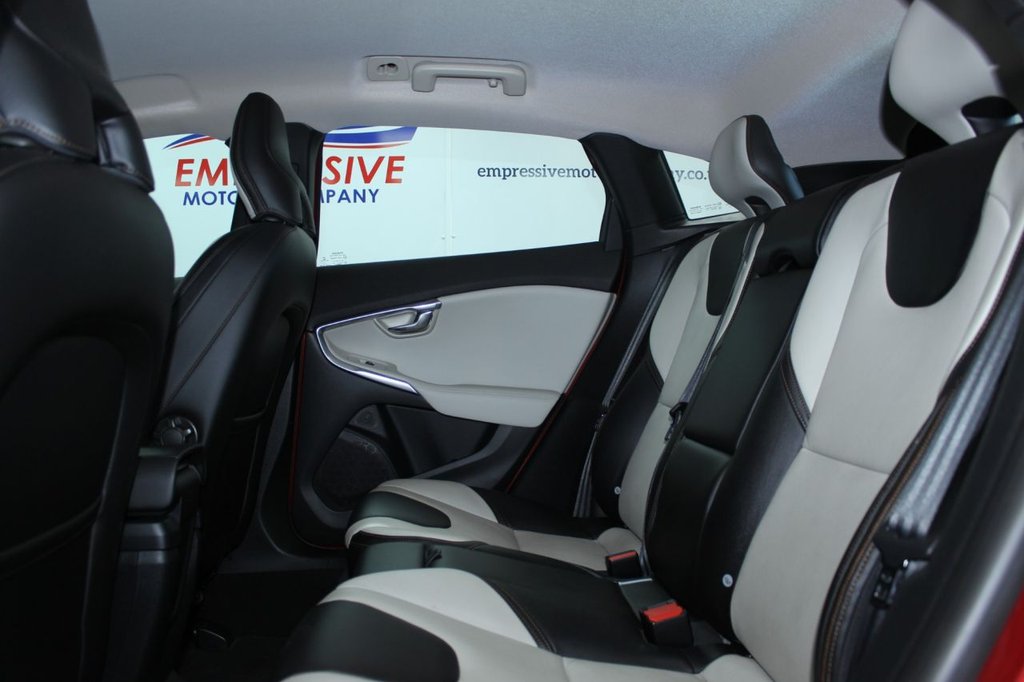 Volvo V40