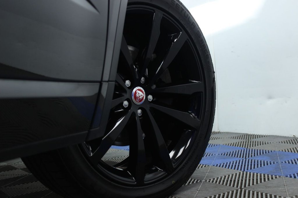 Jaguar E Pace