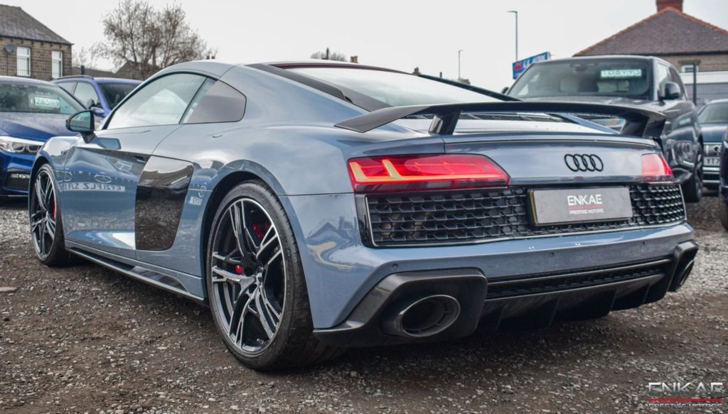 Audi R8