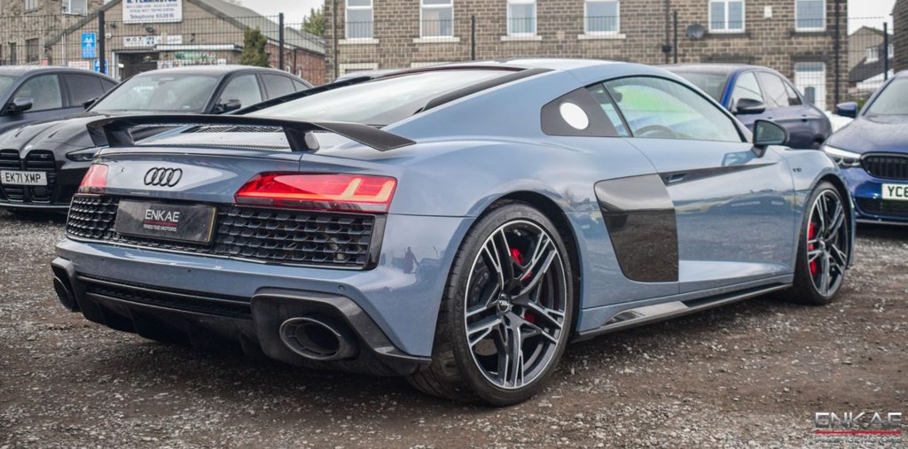 Audi R8