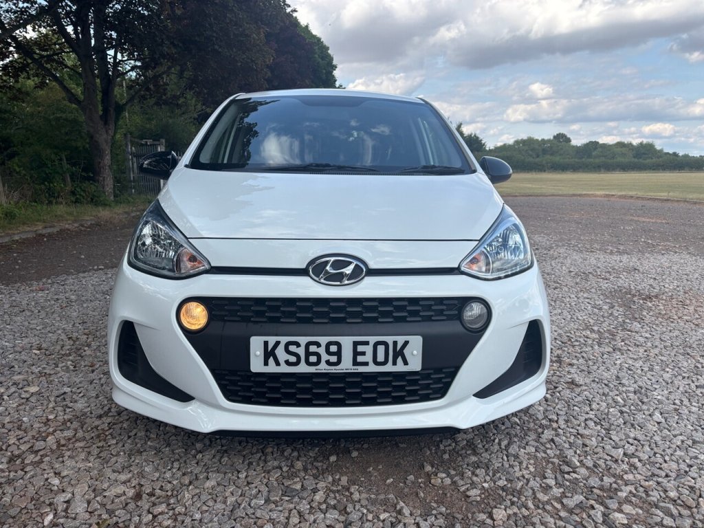 Hyundai i10