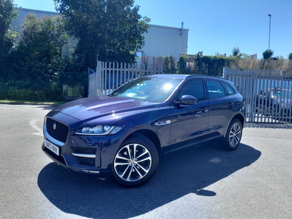 Jaguar F Pace