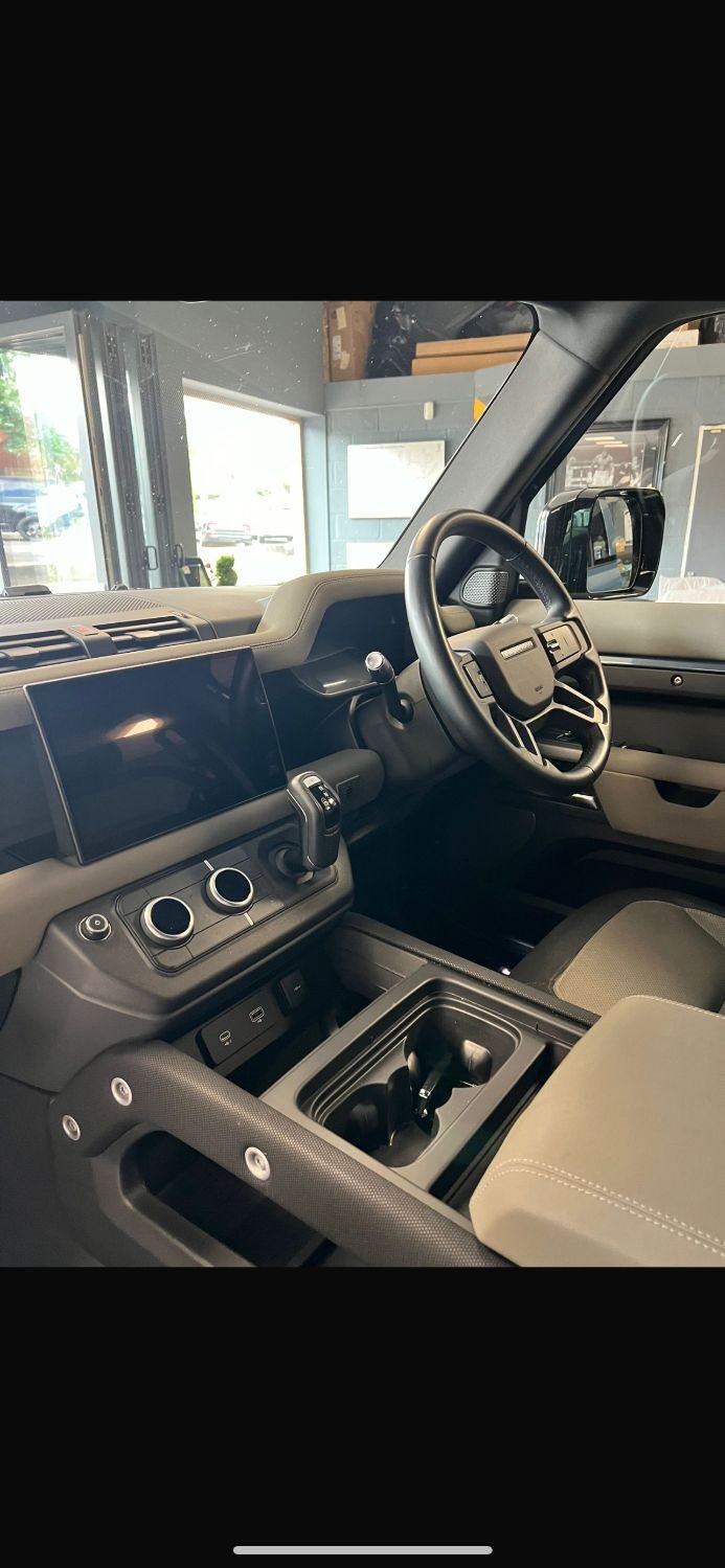 Land Rover 110