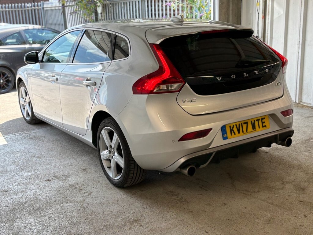 Volvo V40