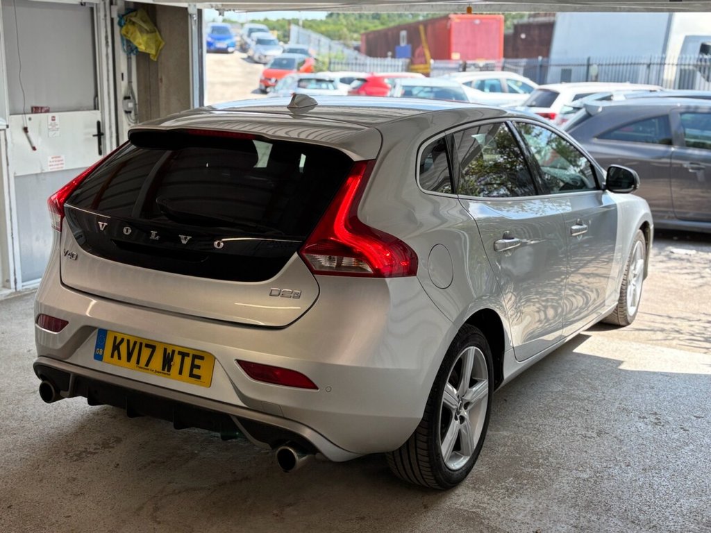 Volvo V40