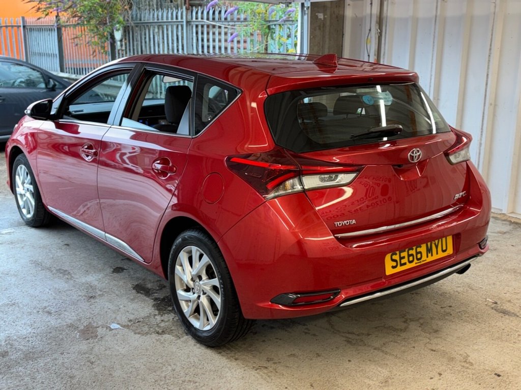 Toyota Auris