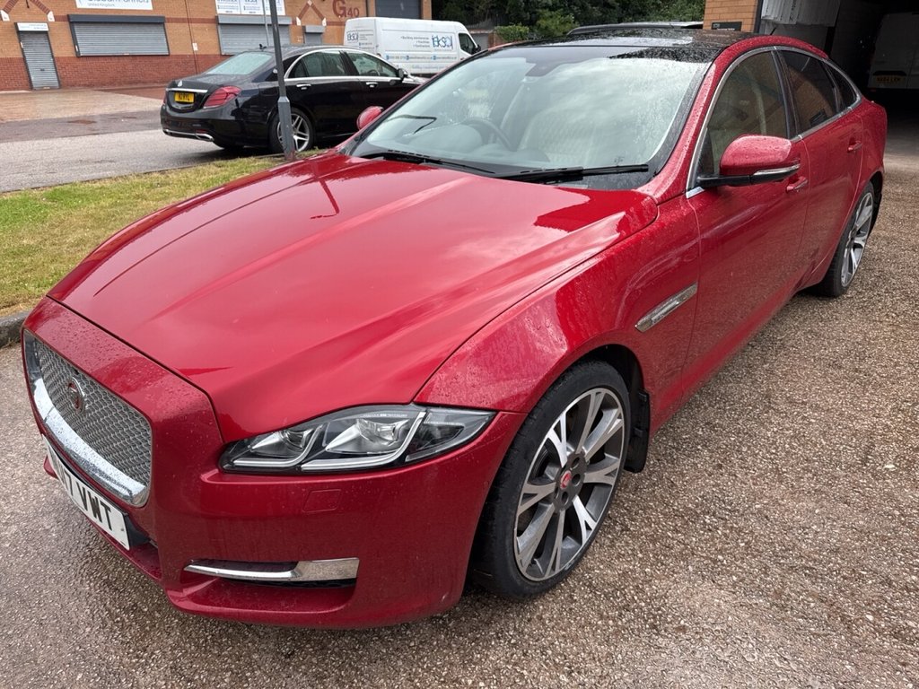 Jaguar XJ