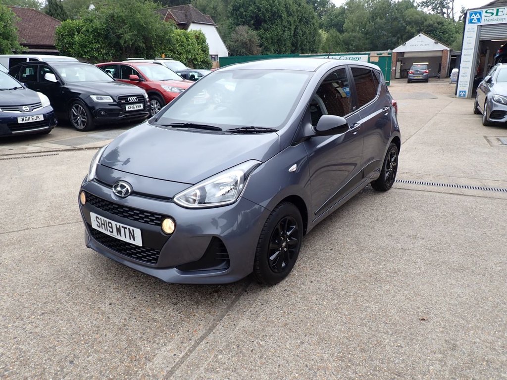 Hyundai i10