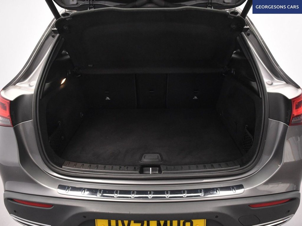 Mercedes Benz EQA