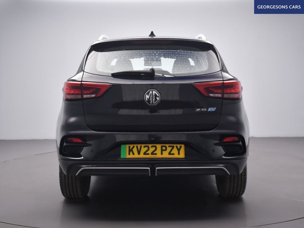 MG ZS