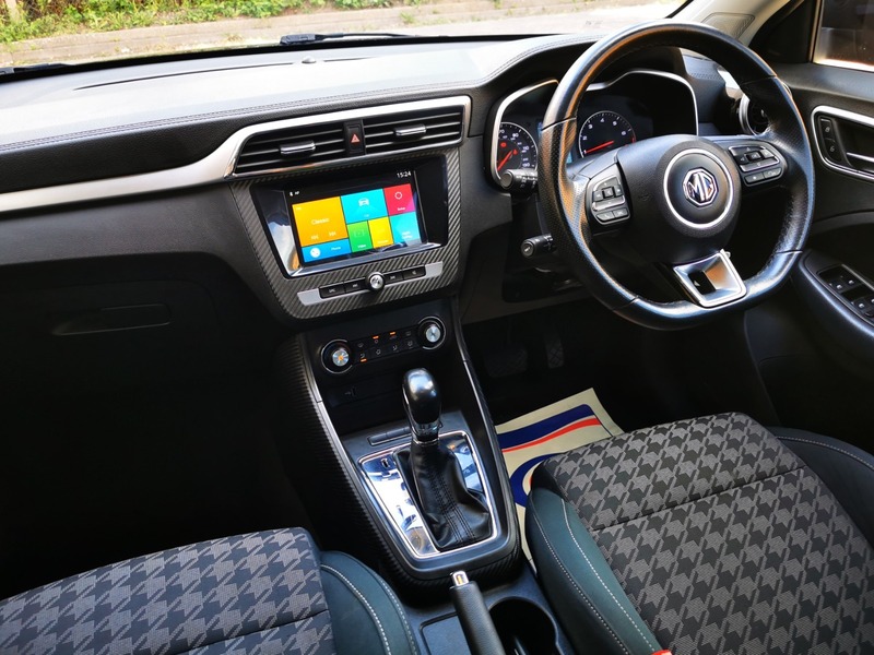 MG ZS