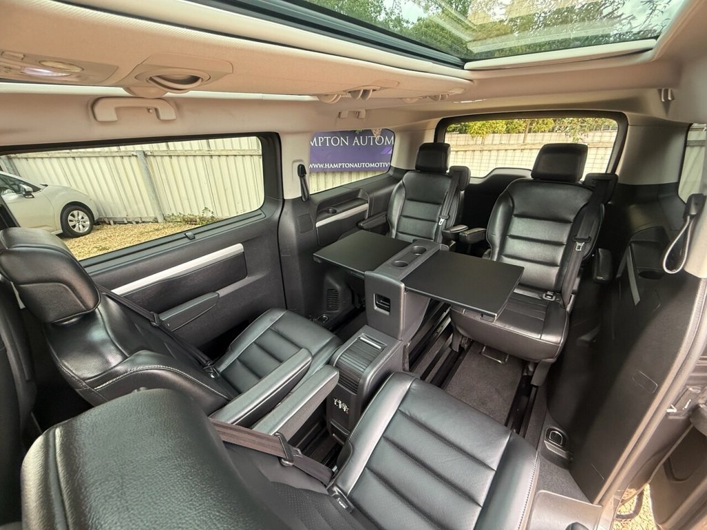 Peugeot Traveller