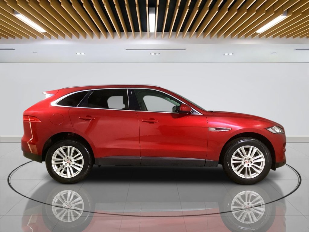 Jaguar F Pace