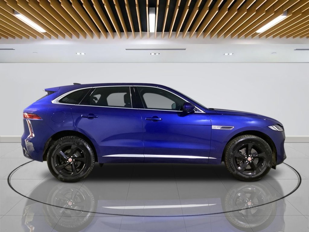 Jaguar F Pace