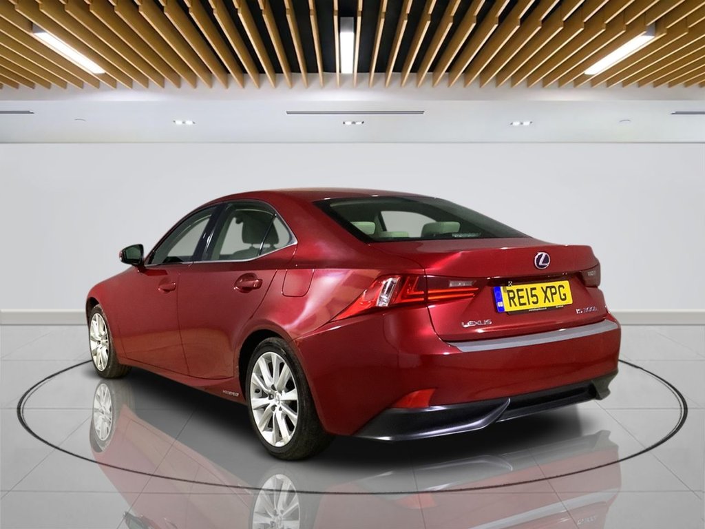 Lexus IS