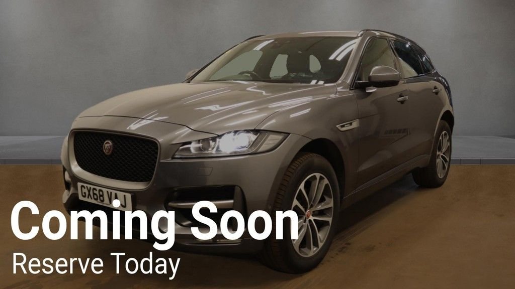 Jaguar F Pace