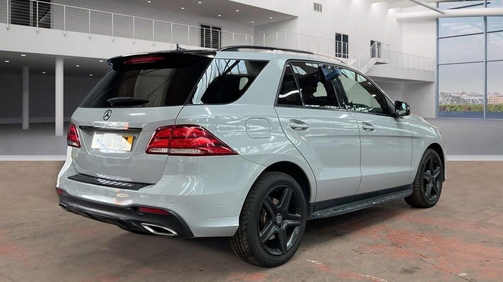 Mercedes Benz GLE-CLASS