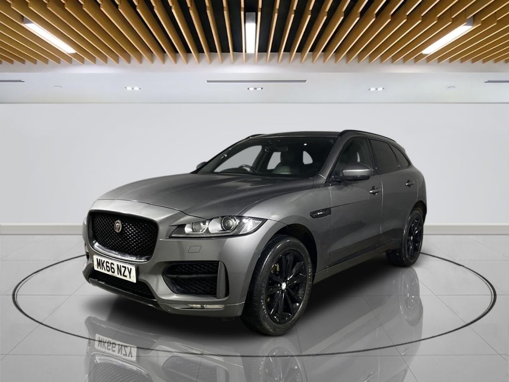 Jaguar F Pace