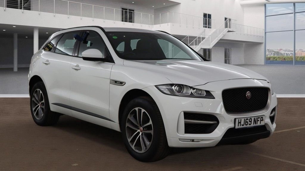Jaguar F Pace