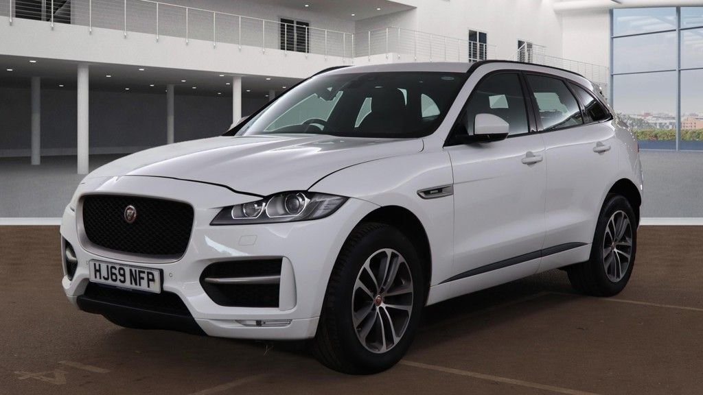 Jaguar F Pace