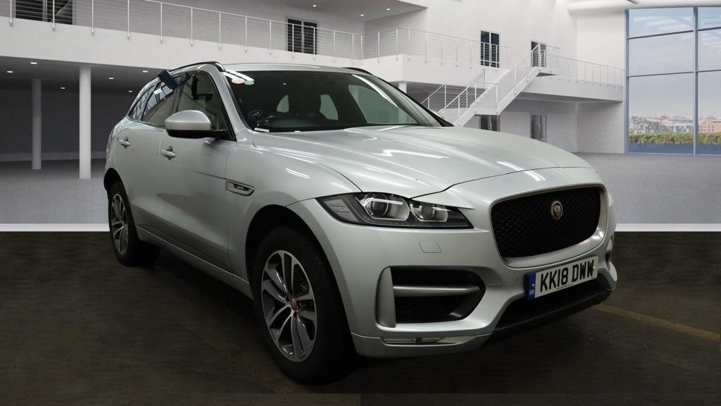 Jaguar F Pace