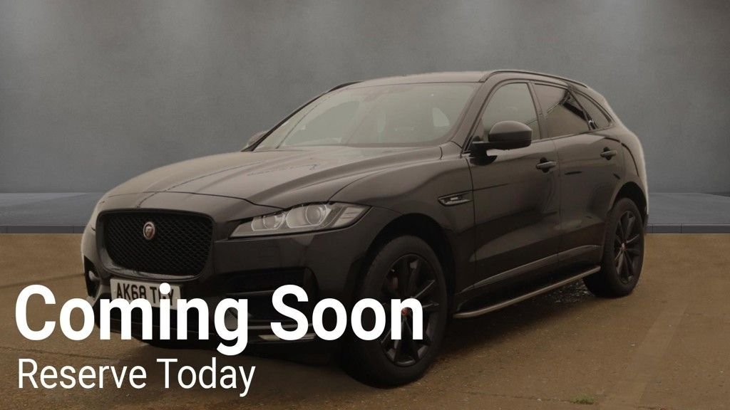 Jaguar F Pace