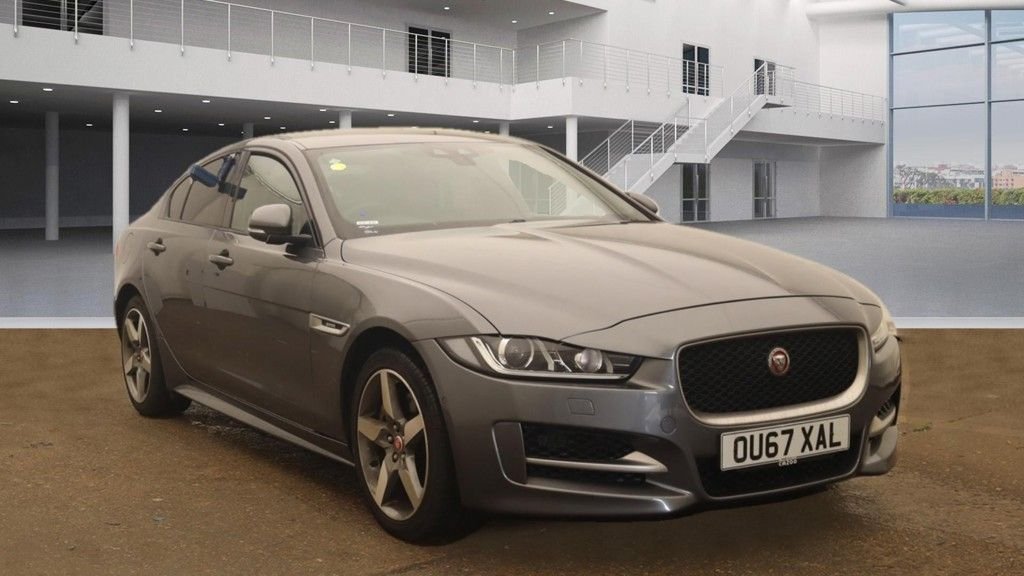 Jaguar XE