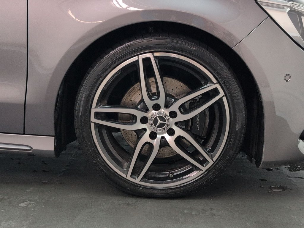 Mercedes Benz CLA