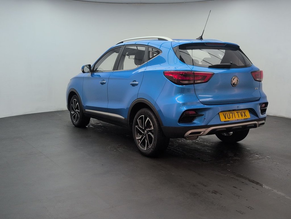 MG ZS